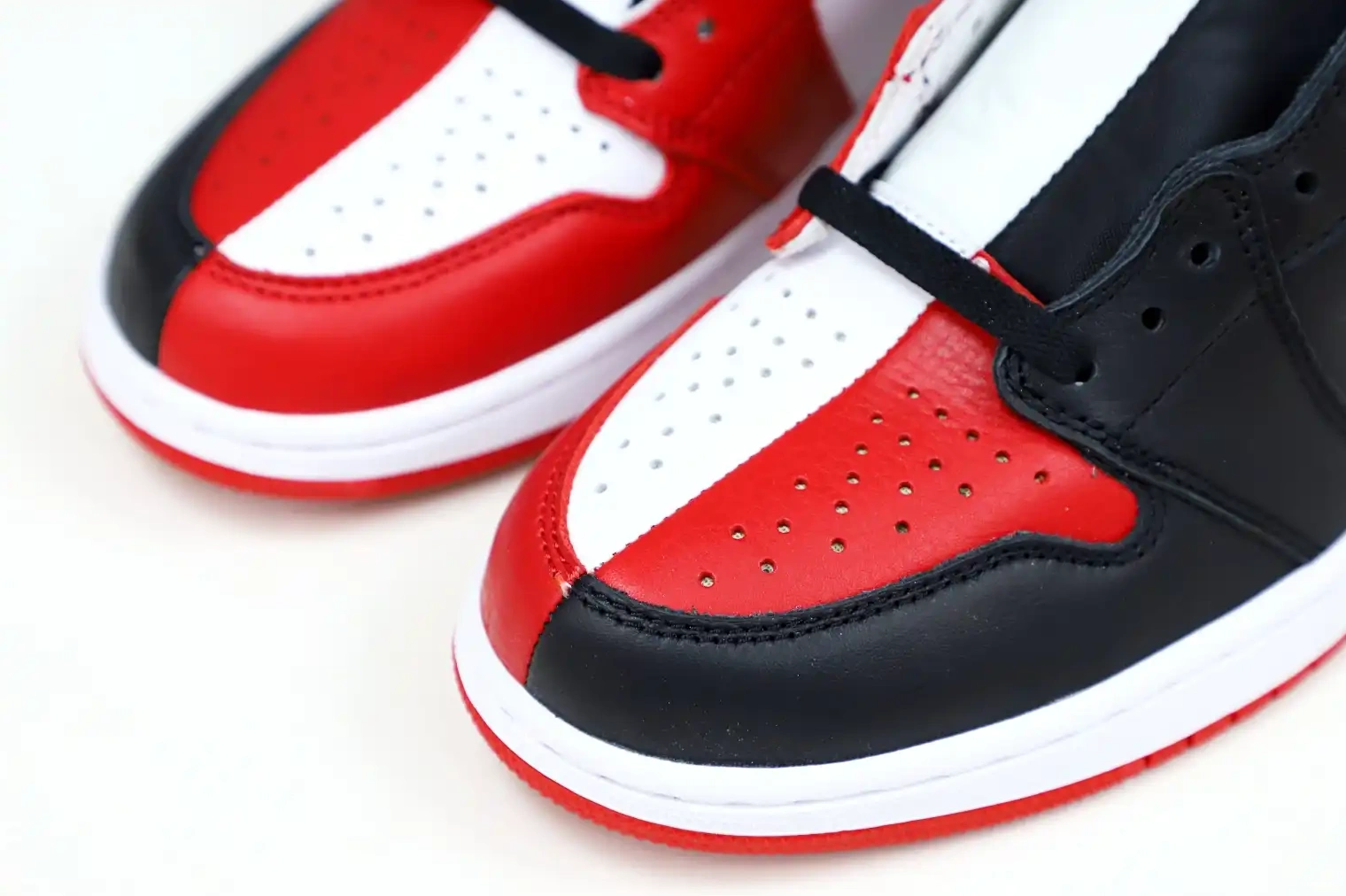 Kimikick TO AIR CHICAGO RETRO HIGH NRG 'HOMAGE JORDAN 1 HOME' OG EXCLUSIVE 0502